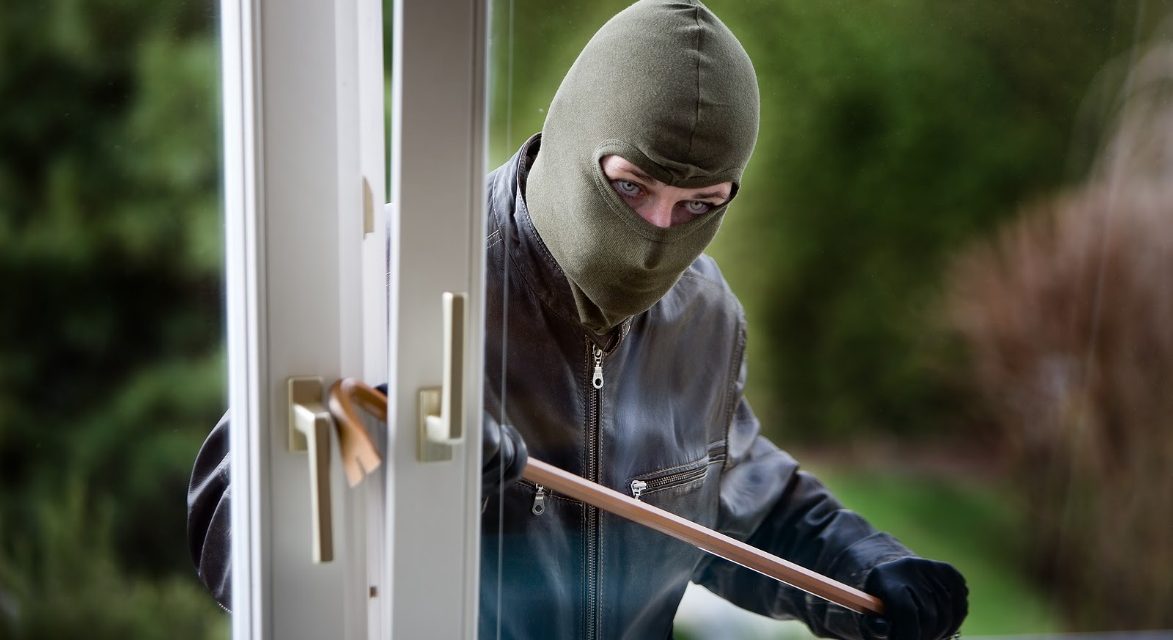 The Differences Between Robbery, Theft, and Burglary in New Jersey